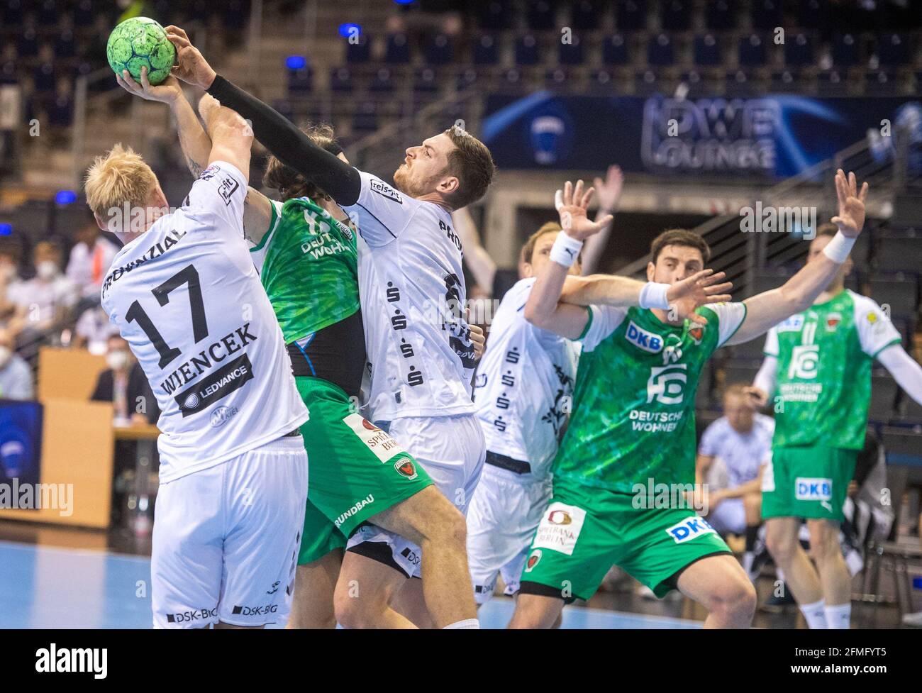 Berlin Germany 09th May 21 Handball Bundesliga Fuchse Berlin Thw Kiel Matchday 29 Max Schmeling Halle Berlin And Kiel Players Fight For The Ball Credit Christophe Gateau Dpa Alamy Live News Stock Photo Alamy