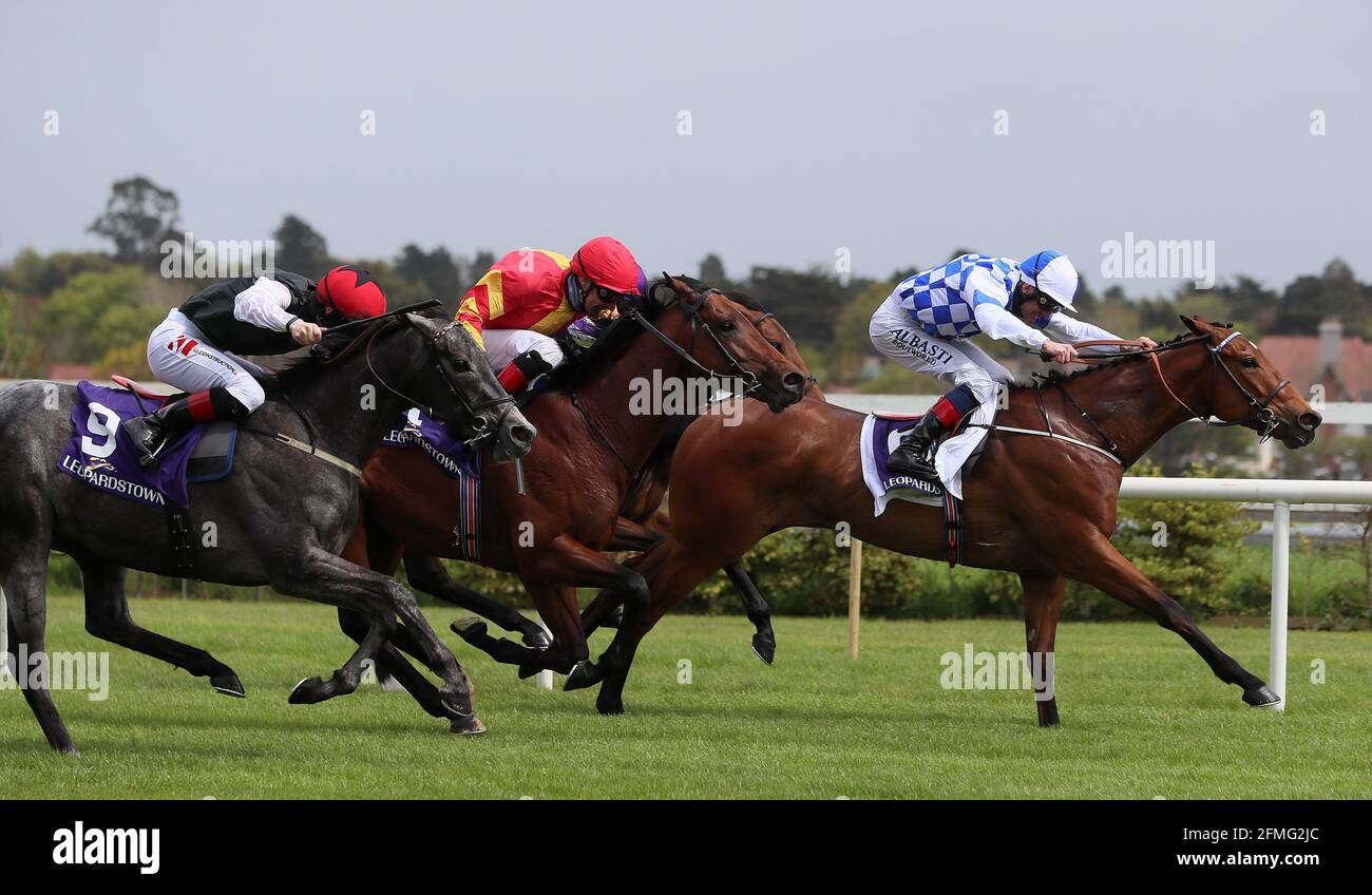 Eaglefield Ridden By Kevin Manning Right On The Way To Winning The John R Fitzpatrick Agricultural Contractor Maiden At Leopardstown Racecourse In Dun Laoghaire Rathdown Ireland Picture Date Sunday May 9 21 Stock