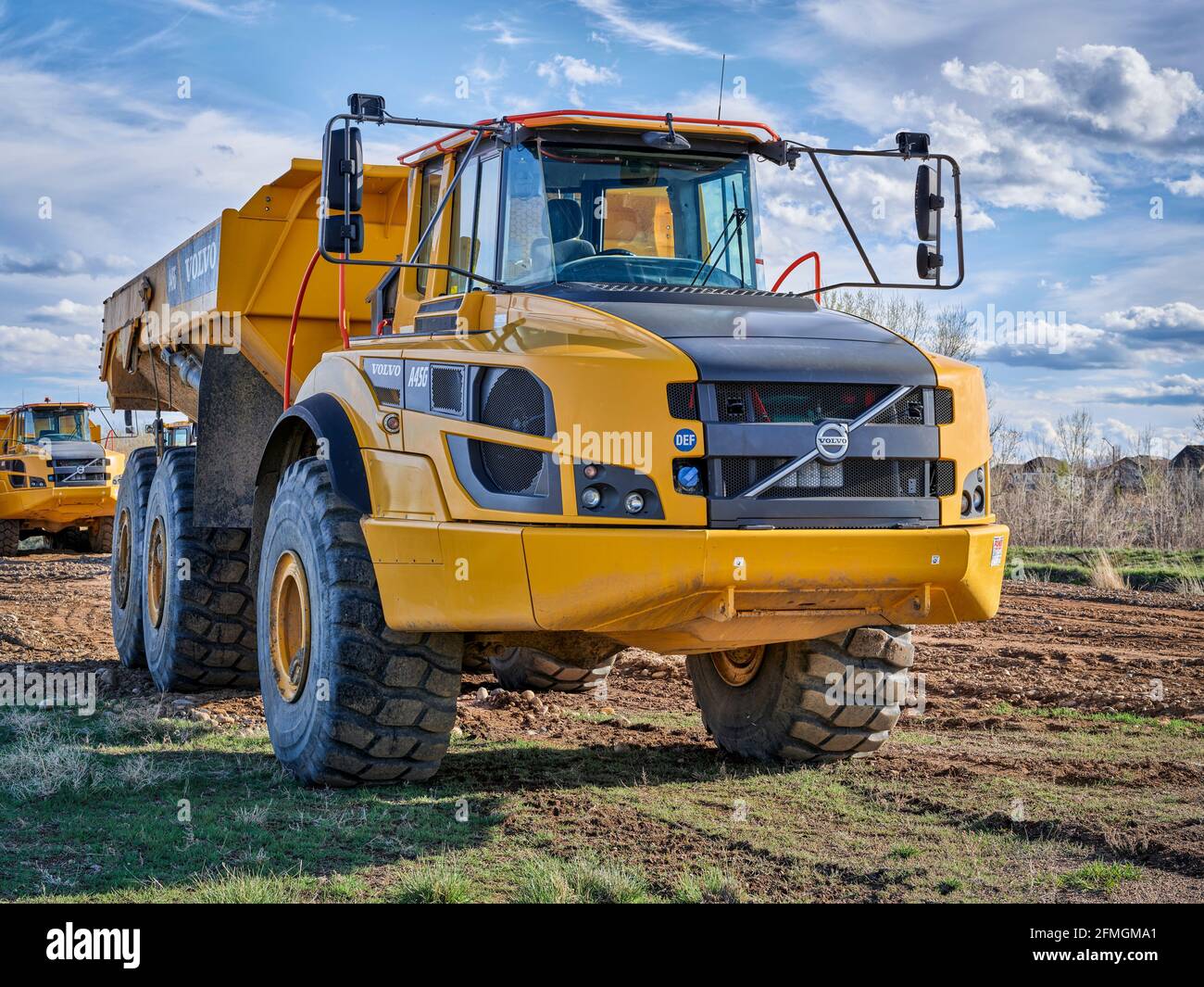 VOLVO FMX 460 heavy duty construction dumper truck Stock Photo - Alamy