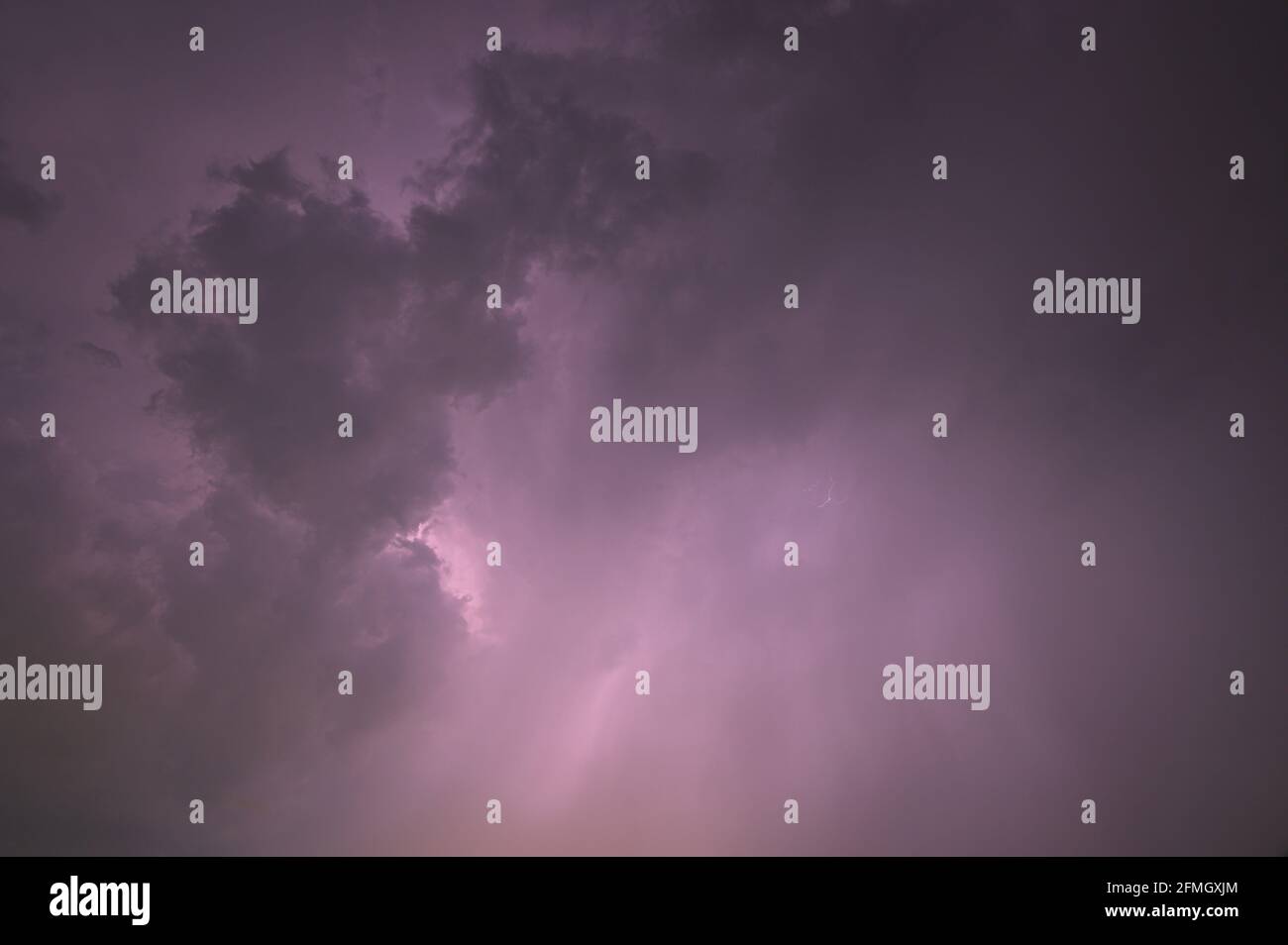 View of lightning in the sky at night Stock Photo - Alamy