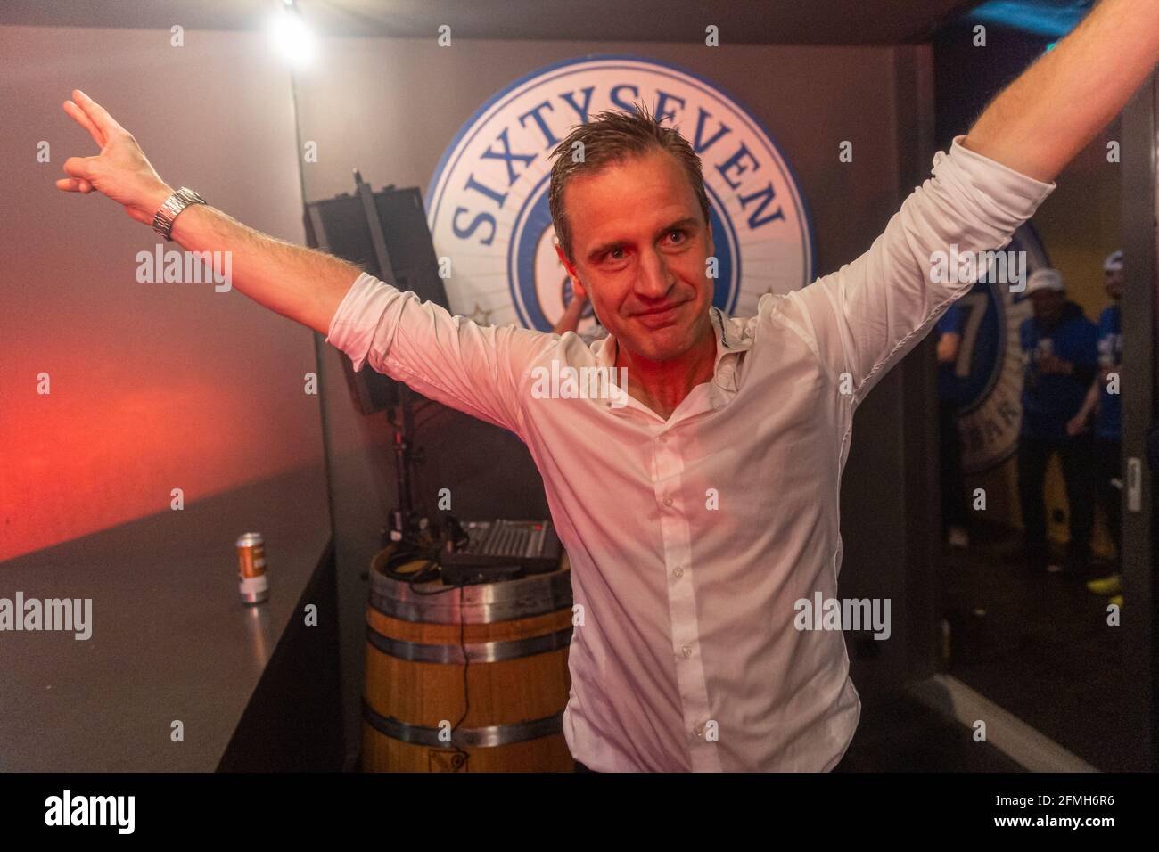 Sportsbar hires stock photography and images Alamy