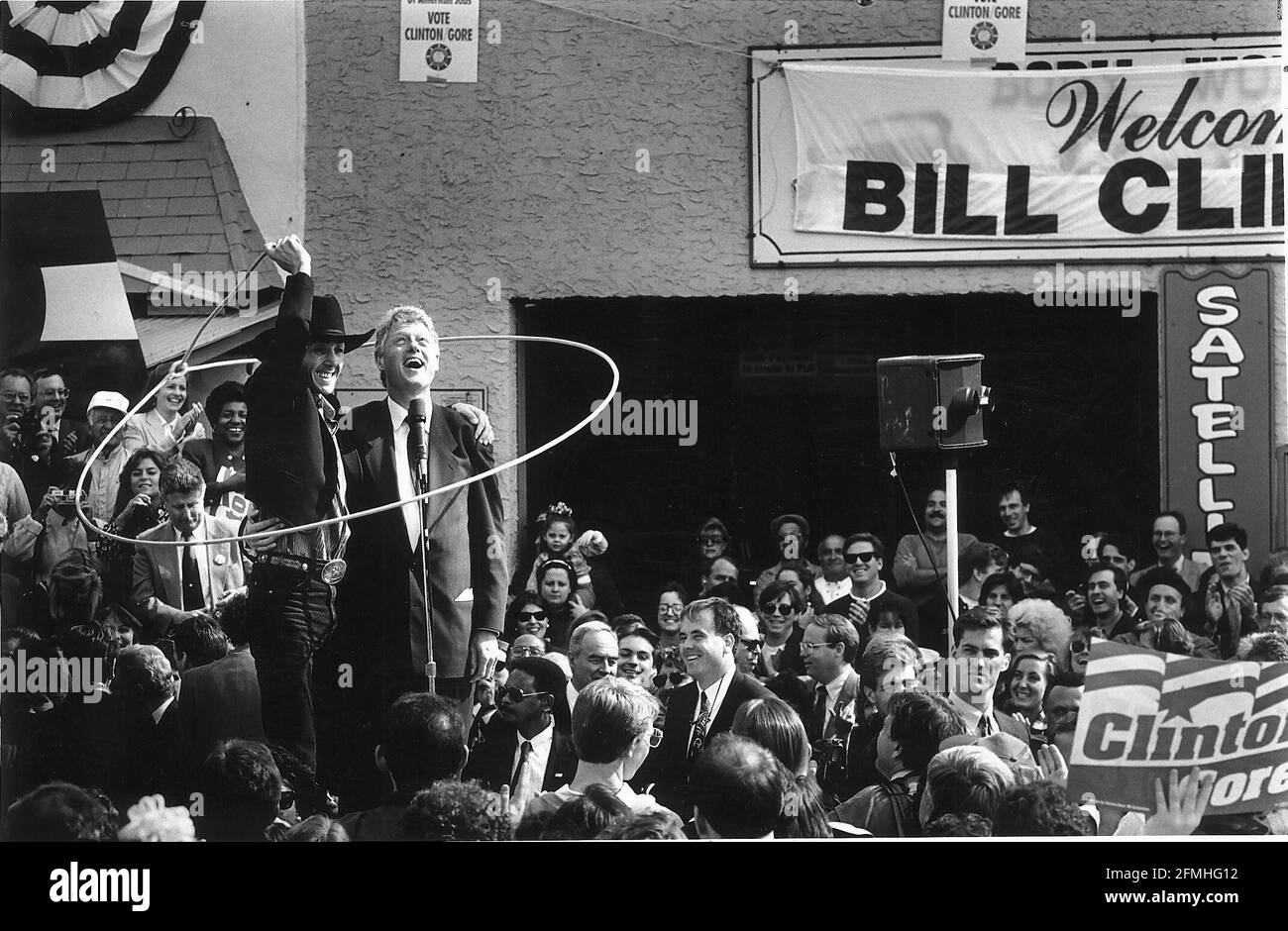 Bill Clinton with cowboy Vince Bruce at a rally in Philadelphia Stock Photo