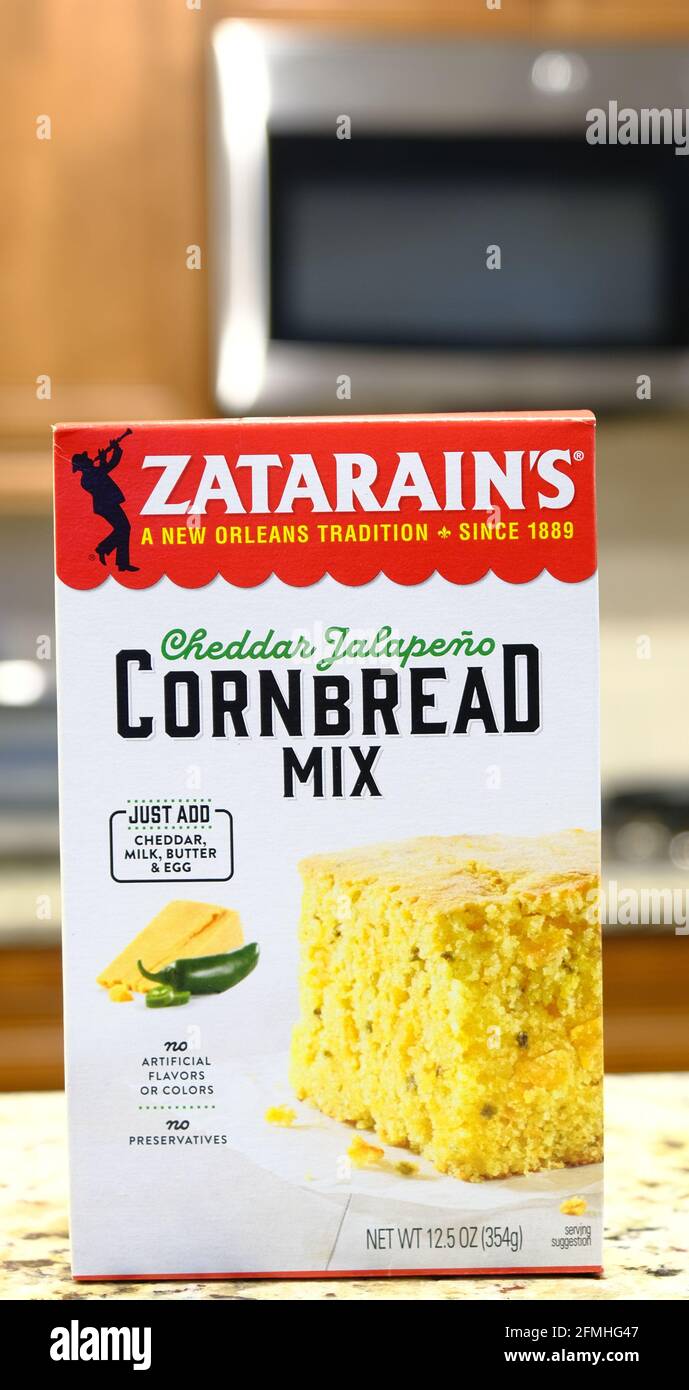 Zatarains Cornbread Mix Stock Photo Alamy