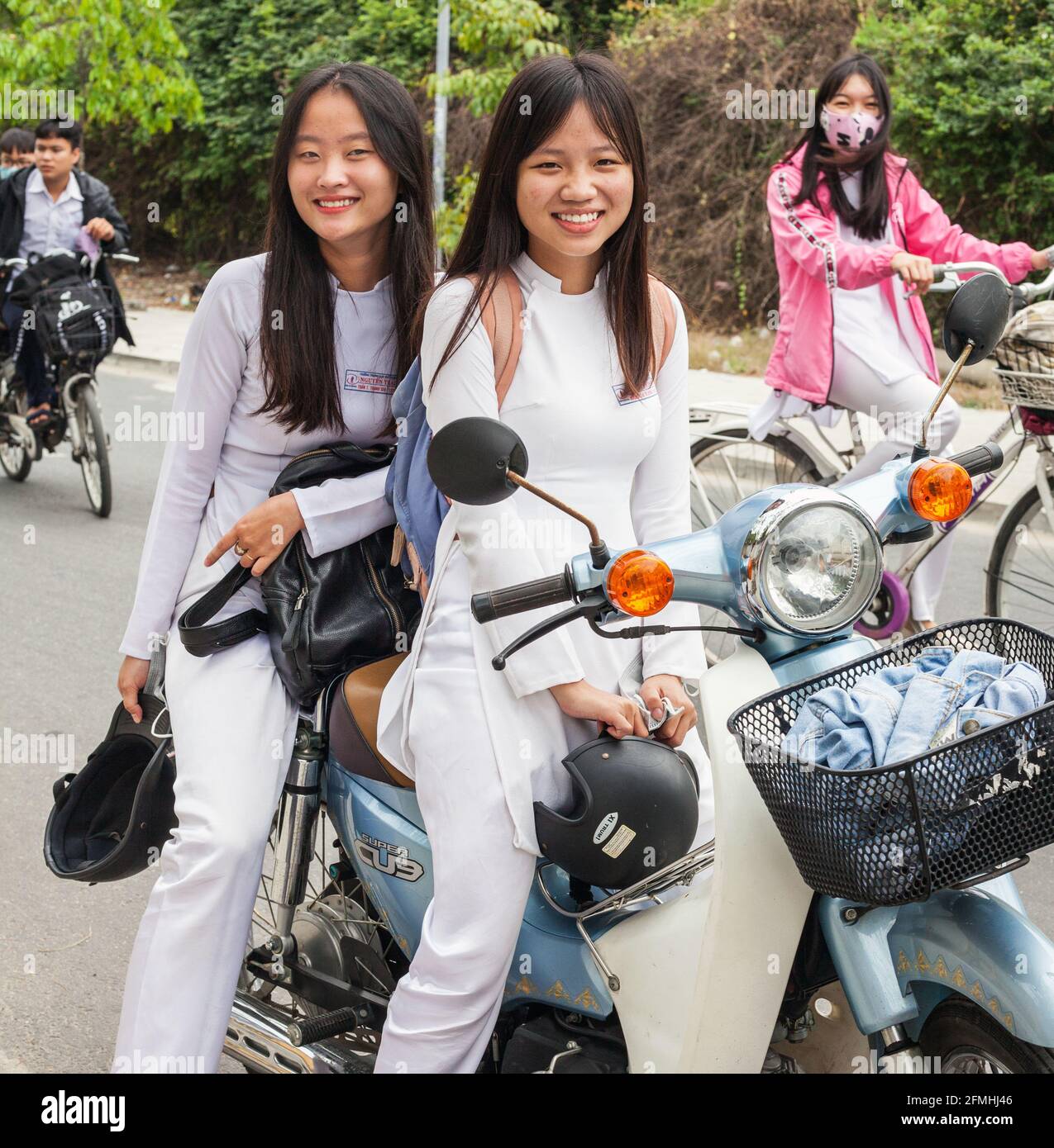 Vietnam Schoolgirl Single Vietnam Schoolgirl Single