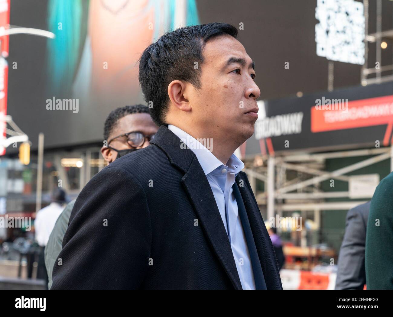 New York, United States. 09th May, 2021. Mayoral candidate Andrew Yang holds a press conference to address gun violence and recent shootings on Times Square in New York on May 9, 2021. Andrew Yang addressed recent shooting of 3 innocent bystanders on Times Square and increase of gun violence and other types of crime in the city. As Yang was speaking people were celebrating Mother's Day around Times Square. (Photo by Lev Radin/Sipa USA) Credit: Sipa USA/Alamy Live News Stock Photo