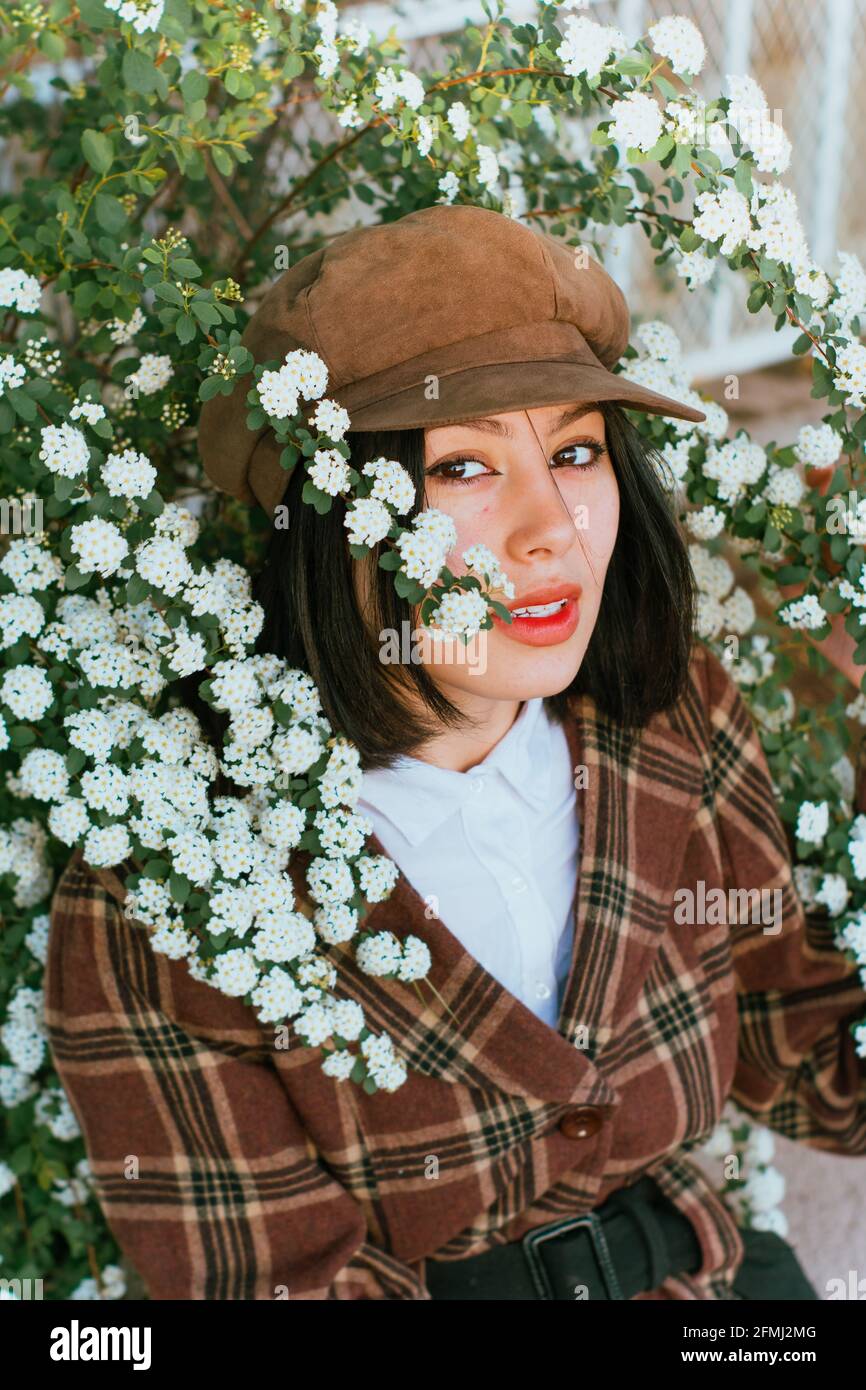 Asian woman in beret hi-res stock photography and images - Alamy