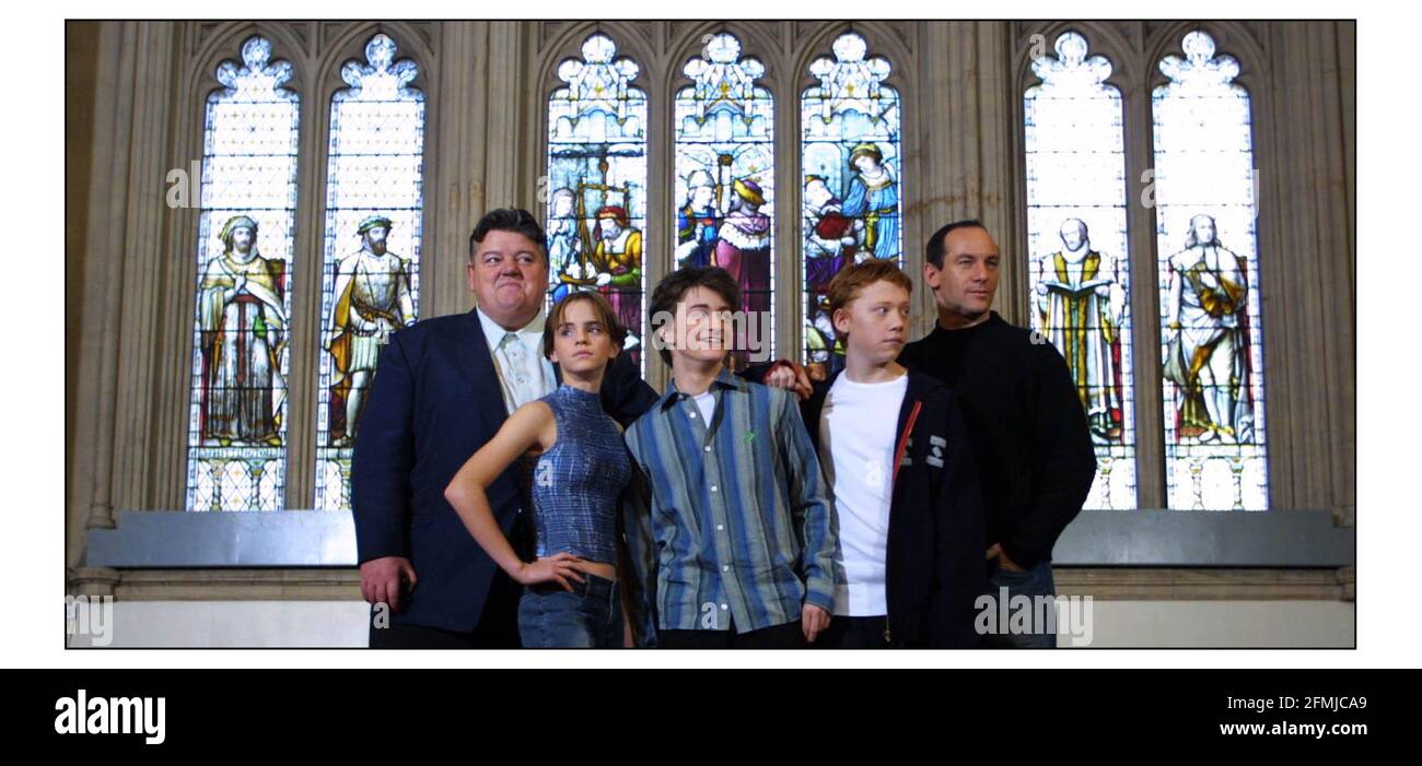 HARRY POTTER AND THE CHAMBER OF SECRETS.....photocall at the Guildhall,London Robbie Coltrane,Emma Watson,Daniel Radcliffe,Rupert Grint and Jason Isaacs,  cast of .... pic David Sandison 25/10/2002 Stock Photo