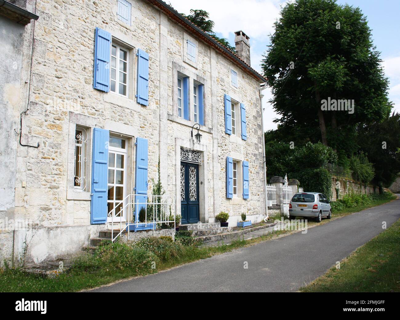 Maison De Maitre High Resolution Stock Photography And Images Alamy