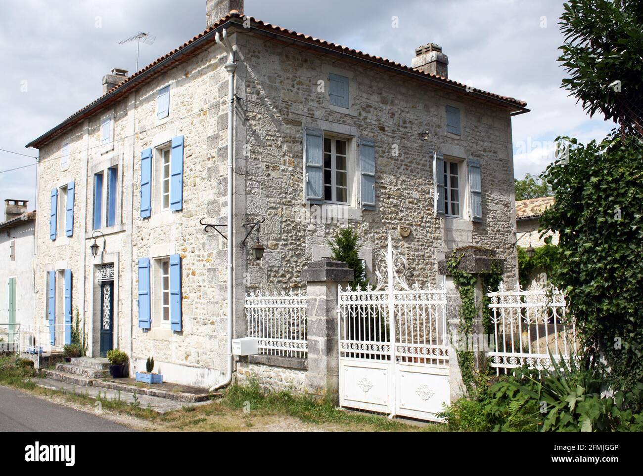 Maison De Maitre High Resolution Stock Photography And Images Alamy