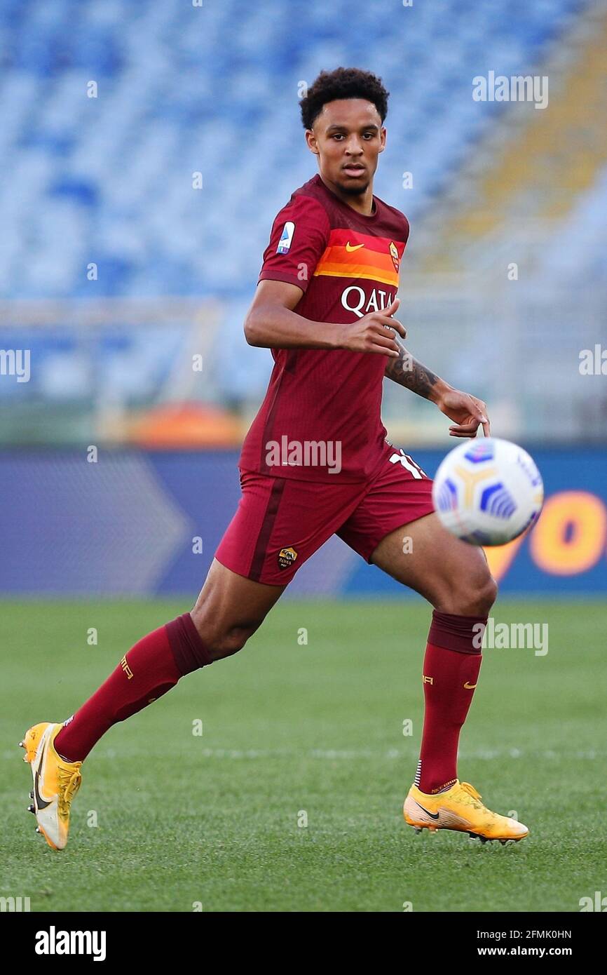 Bryan Reynolds of Roma in action during the Italian championship Serie A  football match between AS Roma and FC Crotone on May 9, 2021 at Stadio  Olimpico in Rome, Italy - Photo
