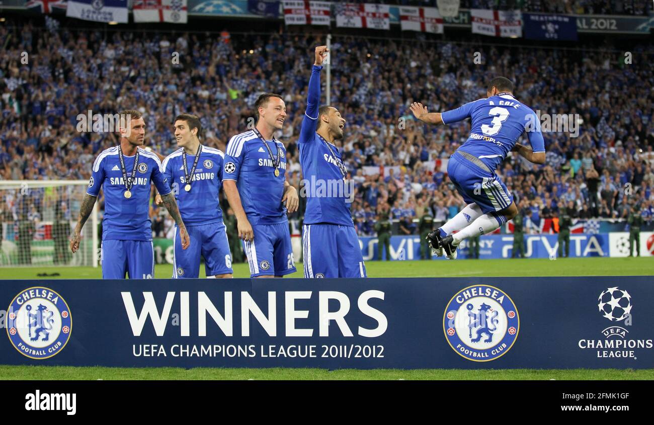 Champions League Winner FC Chelsea celebrates the victory Ashley Cole  Finale FC Chelsea - FC Bayern Muenchen