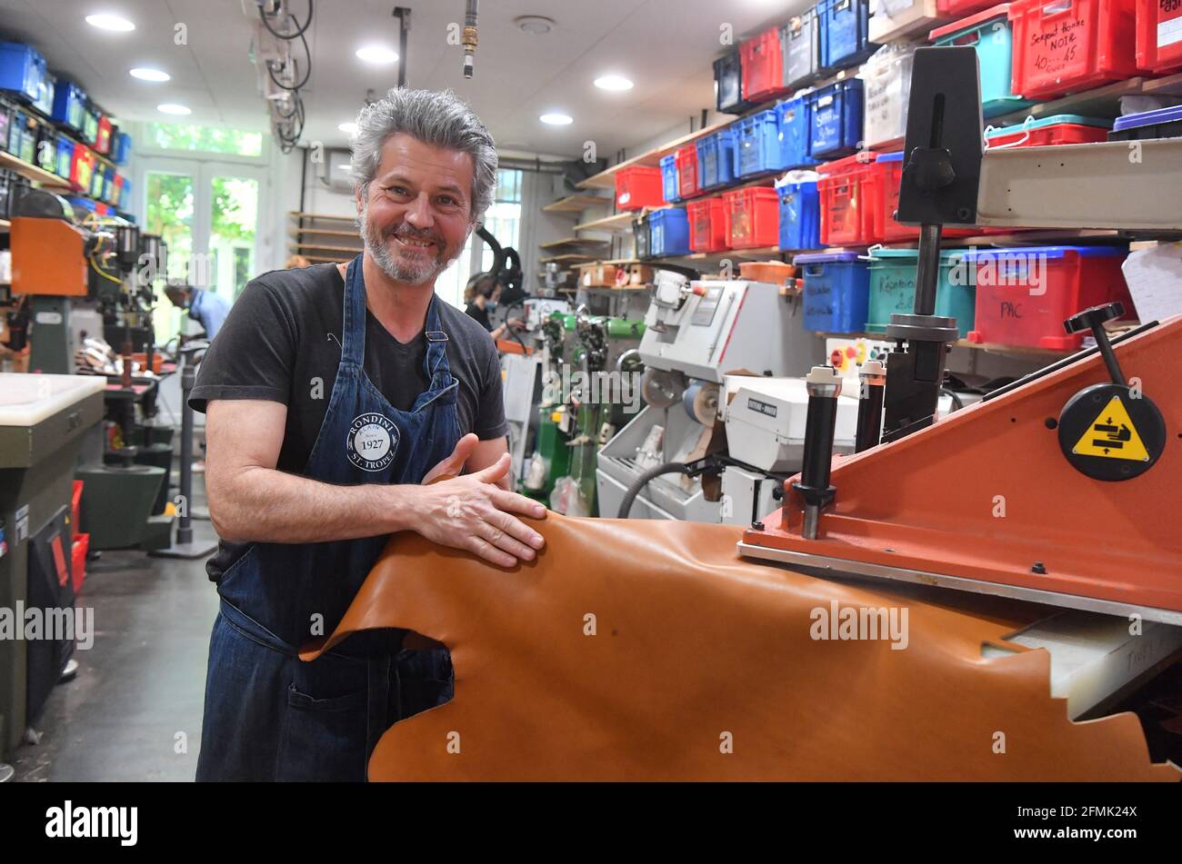 manufacture of Tropezian sandals by Alain Rondini, craftsman since 1927, in  Saint-Tropez, France on May 8, 2021. Photo by Christian  Liewig/ABACAPRESS.COM Stock Photo - Alamy