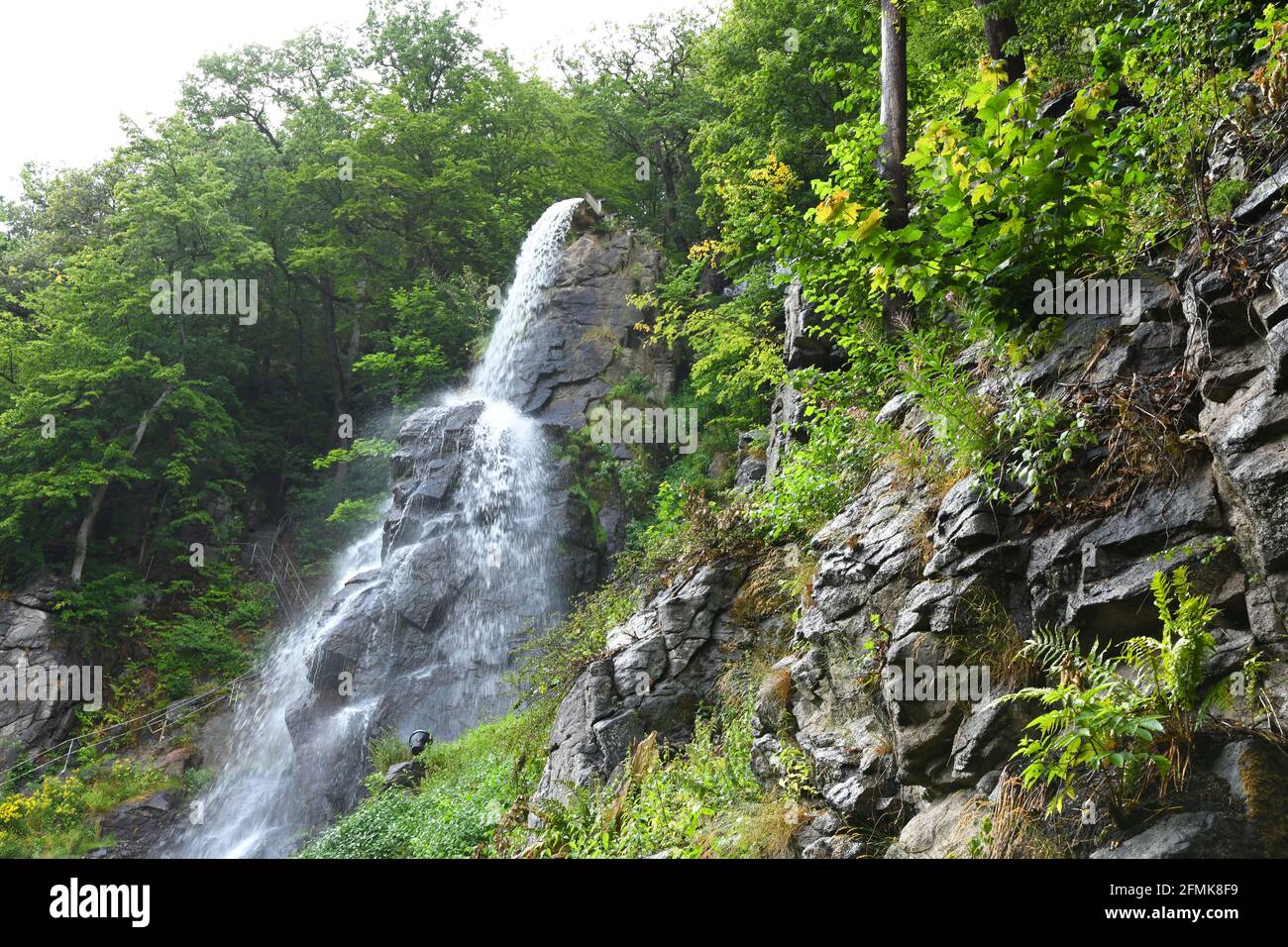 Waterfall trusetal hi-res stock photography and images - Alamy