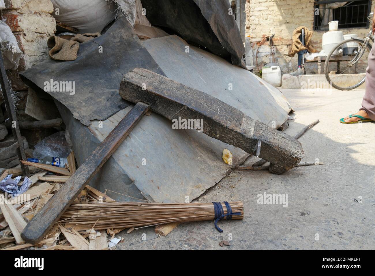 Factory for making cricket bats Stock Photo Alamy