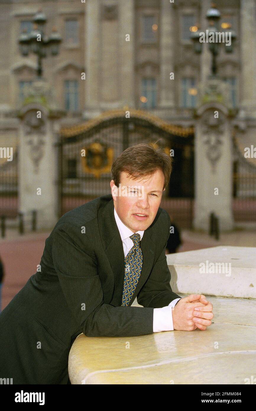 Tom Bradby, photographed on 21st November 2001 outside Buckingham Palace ahead of becoming the ITV News Royal Correspondent, London, England, UK Stock Photo