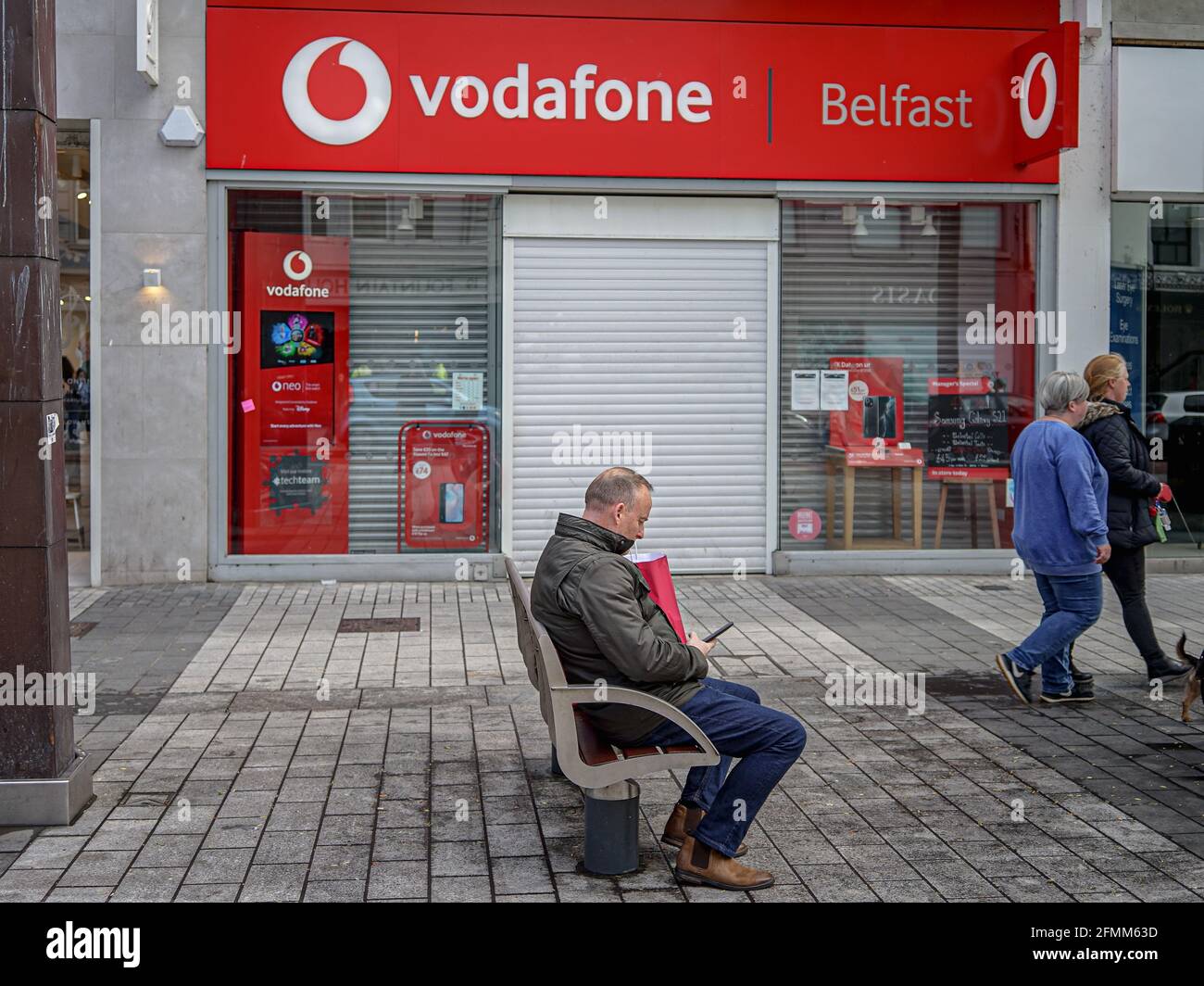 Vodafone shop northern ireland hi-res stock photography and images - Alamy