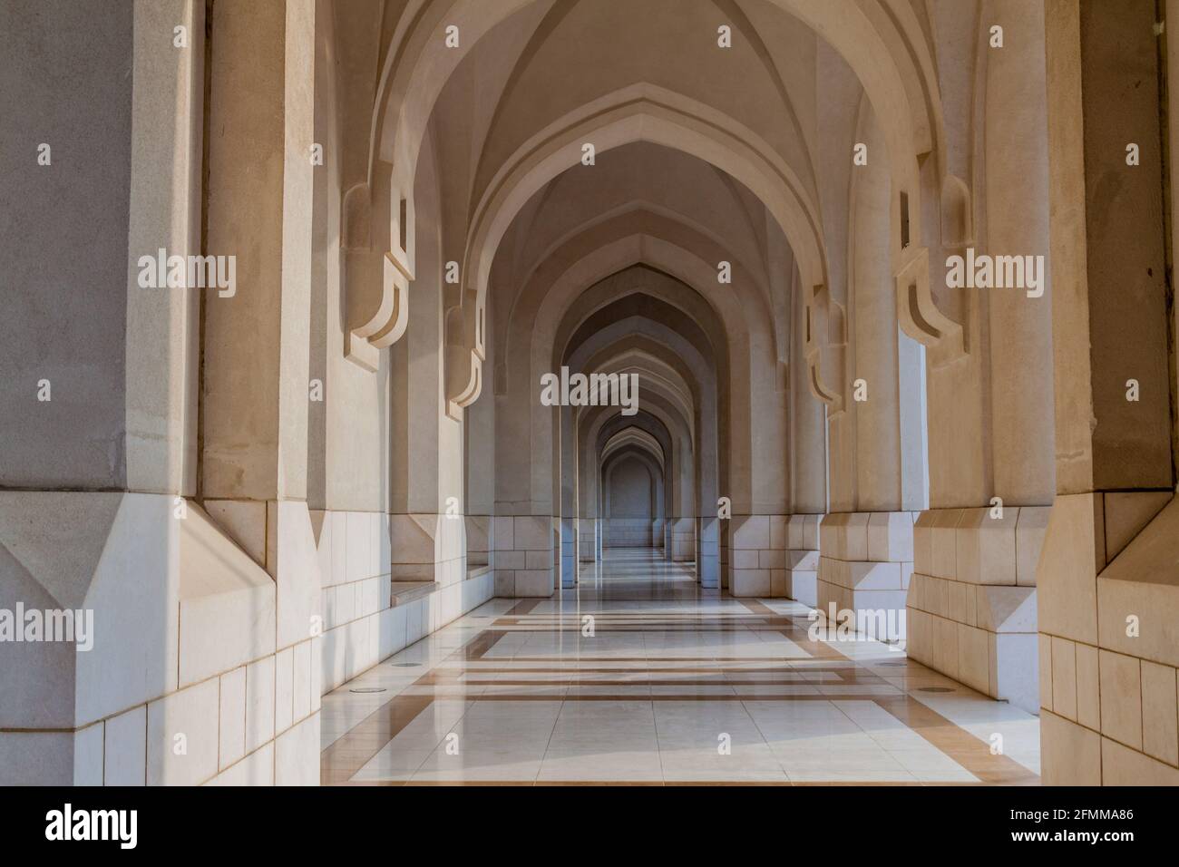 Colonnade archway in Old Muscat, Oman Stock Photo