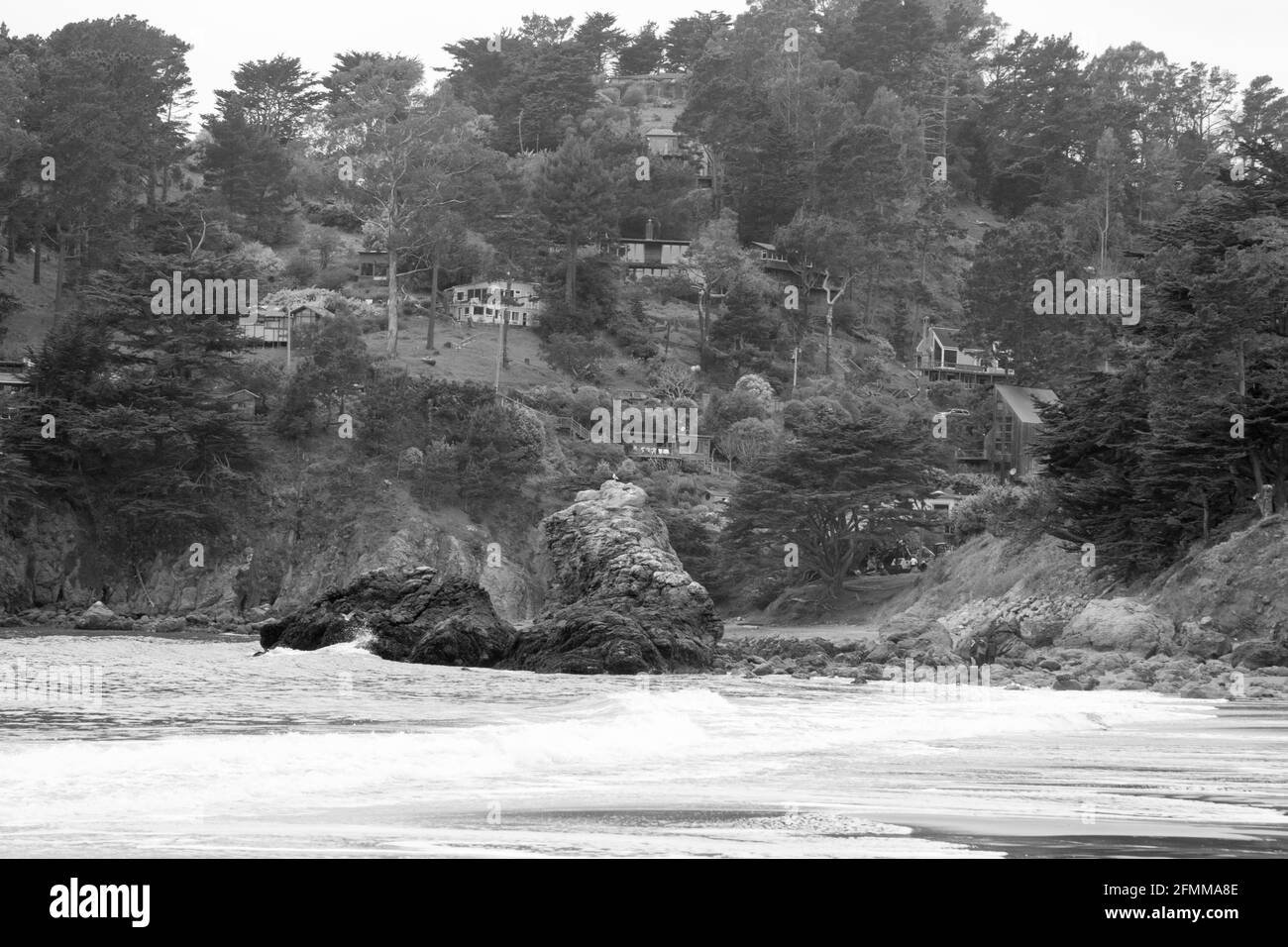 Crashing sea waves splash Black and White Stock Photos & Images - Alamy