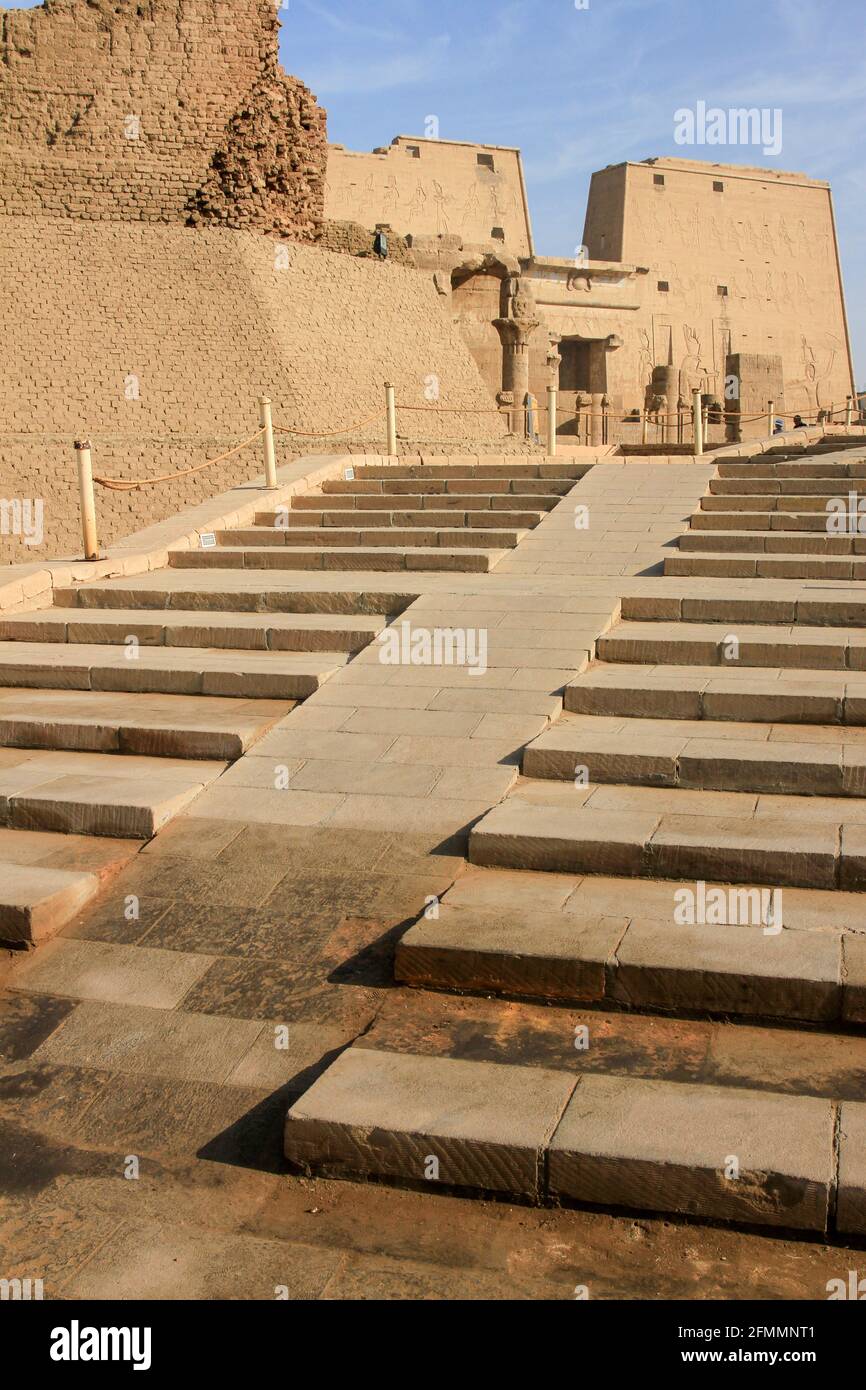 Stairs leading to ruins of Edfu Temple, Edfu, Egypt Stock Photo