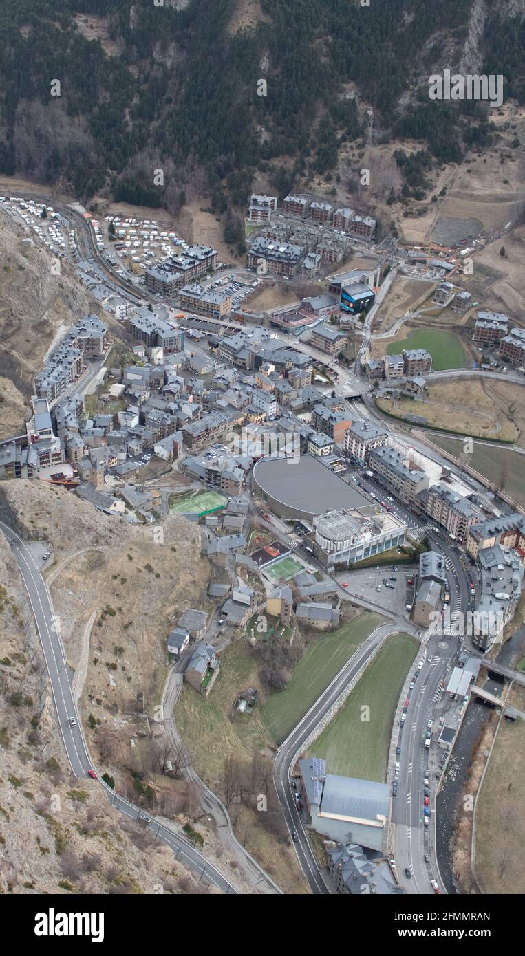 Aerial plan town vertical hi-res stock photography and images - Alamy