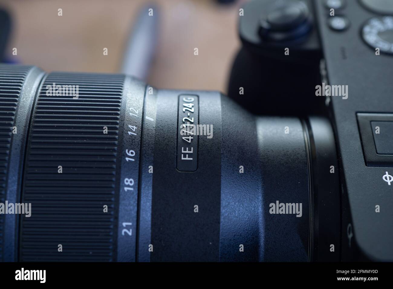 dslr photos blurry