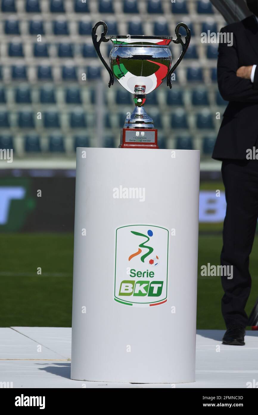 Serie b italy trophy hi-res stock photography and images - Alamy