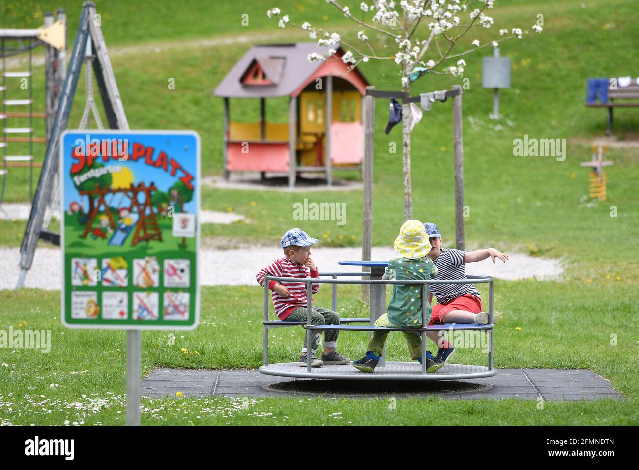 Theme picture CHILDREN'S PLAYGROUND on May 10th, 2021 in Kaufering, 3