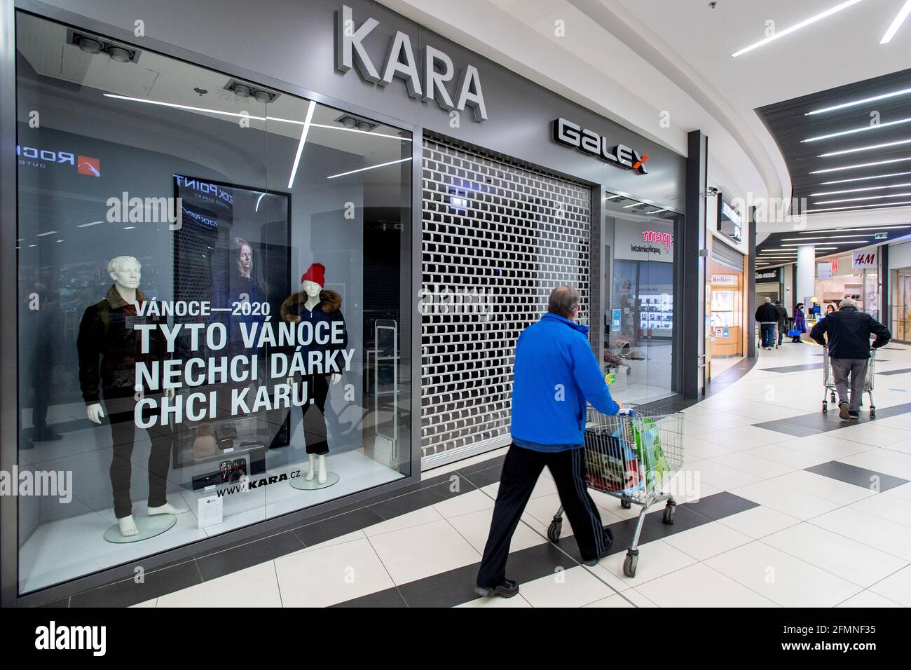 Creditors of leather fashion producer and retailer Kara Trutnov approved  reorganisation as the solution to the firm's insolvency at today's regional  court session, with the reorganisation plan to be drafted by the