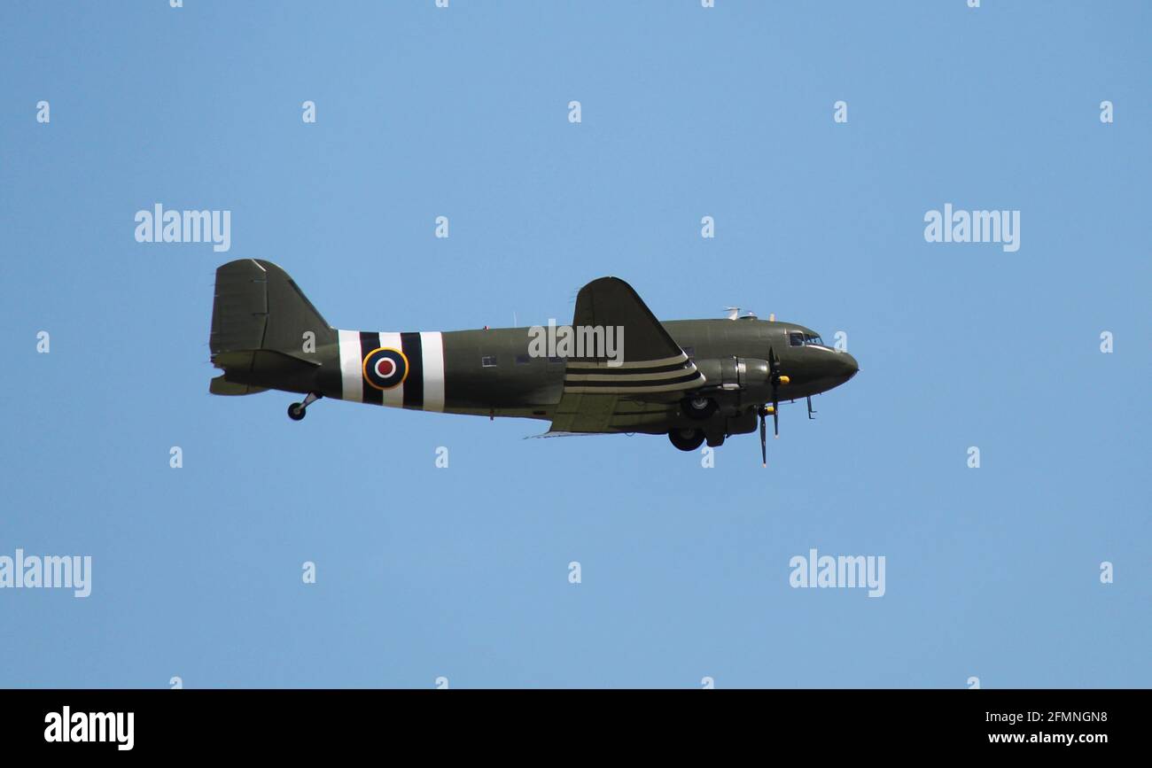 Vintage military aircraft hi-res stock photography and images - Alamy