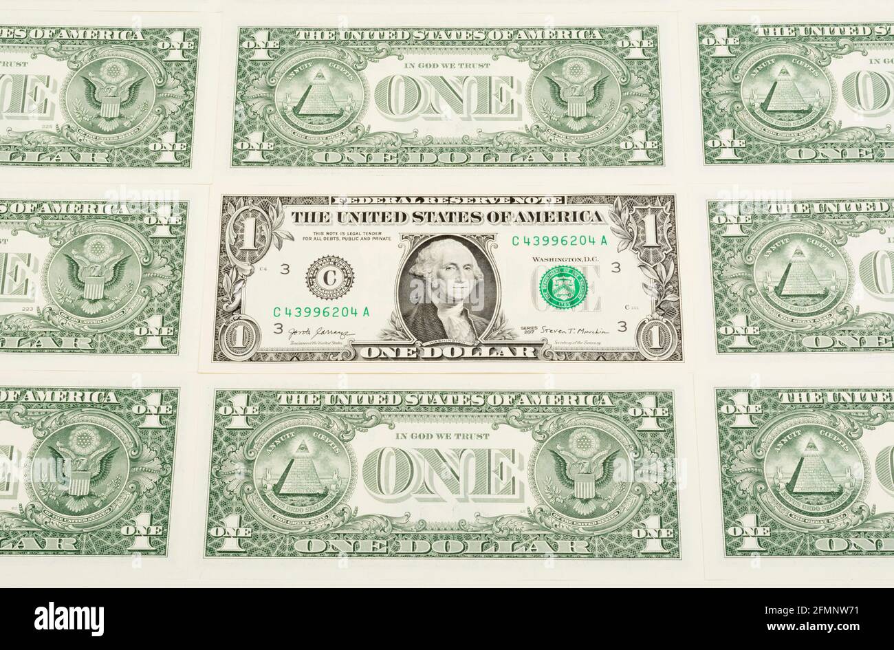 Back and front dollar bill hi-res stock photography and images - Alamy