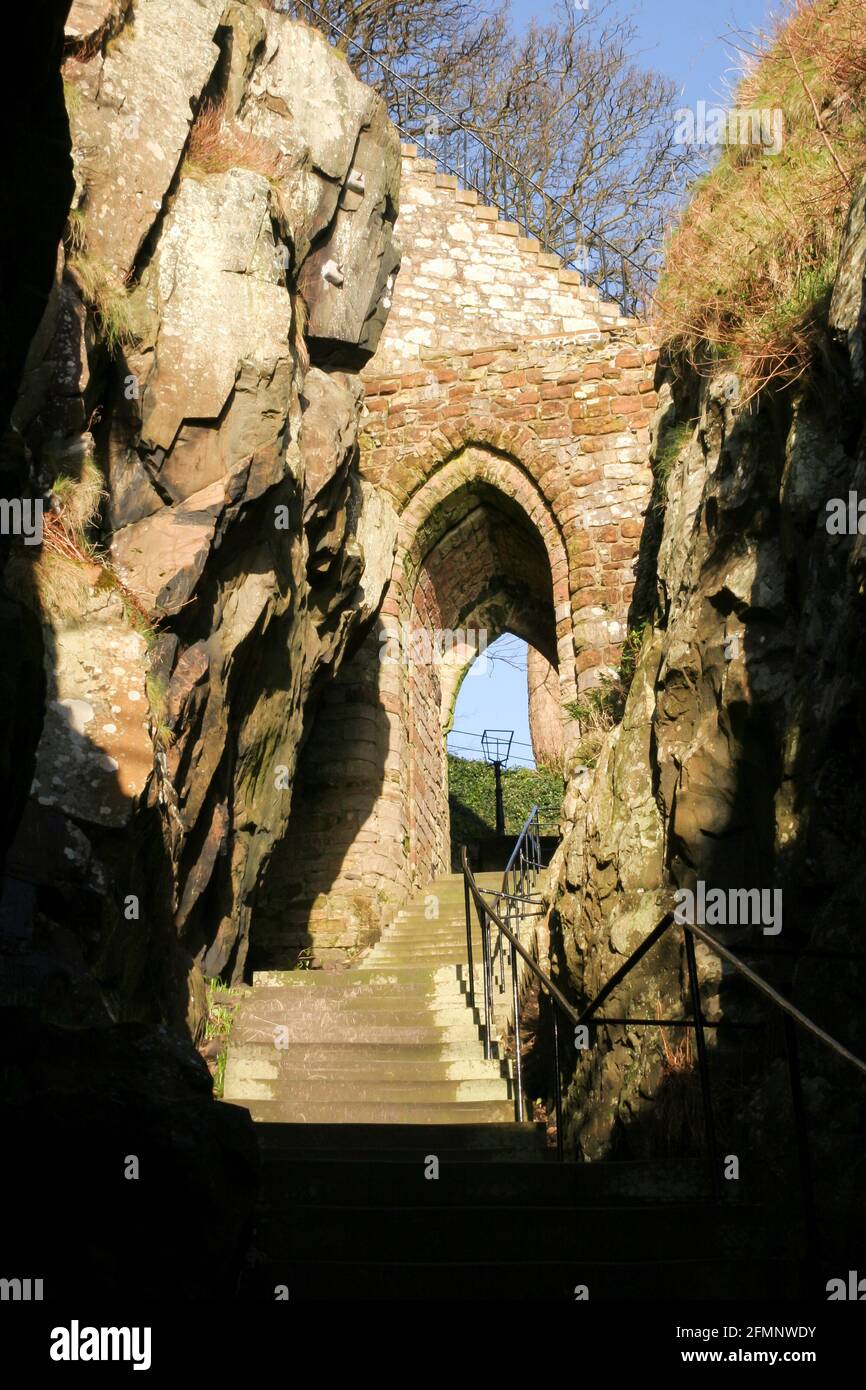 Portcullis arch at Dumbarton Castle, West Dunbartonshire, Scotland Stock Photo Alamy