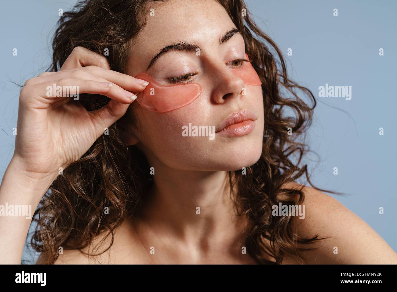 Woman wearing eye patch hires stock photography and images Alamy
