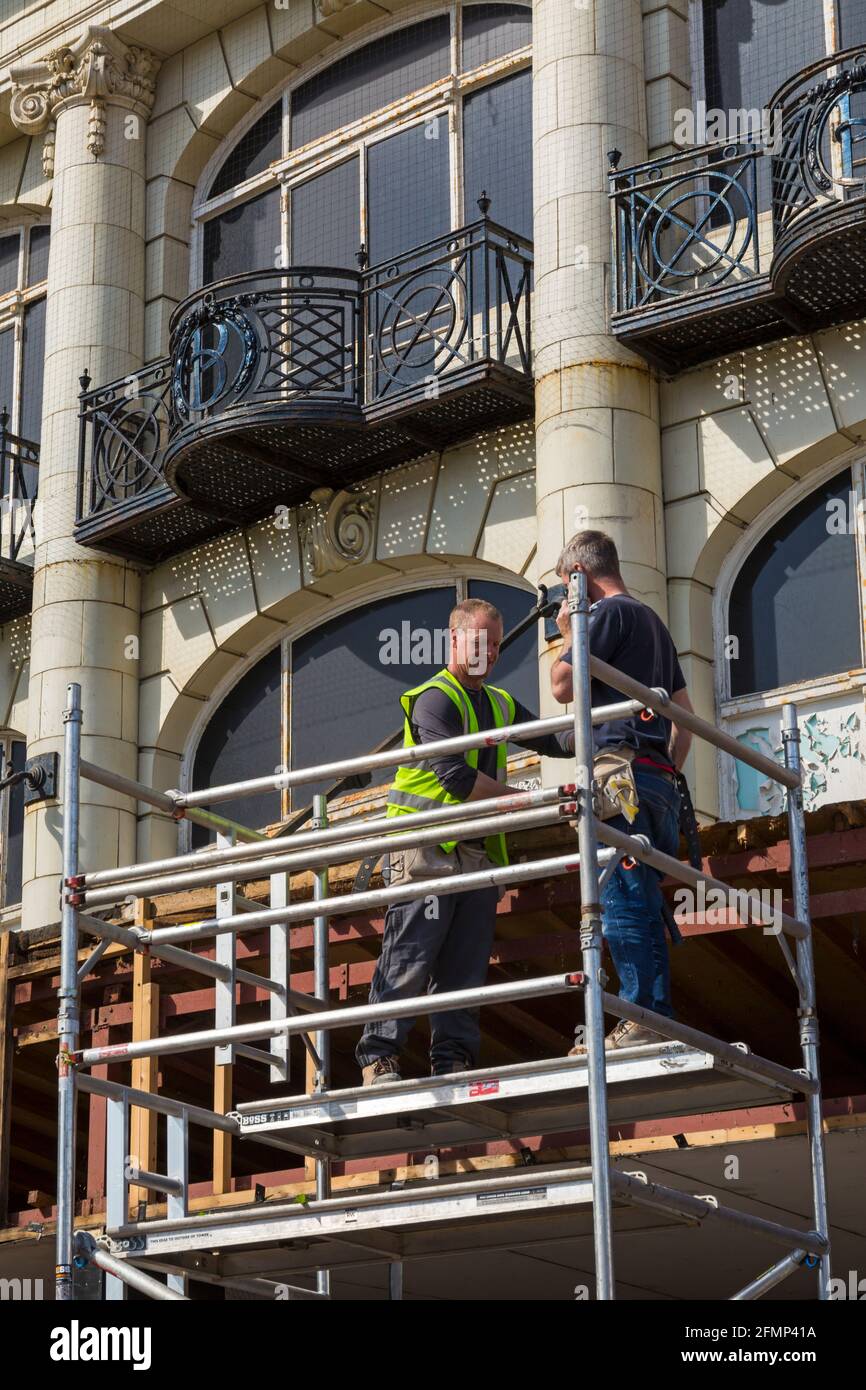 scaffolding outside shop high resolution stock photography and images alamy