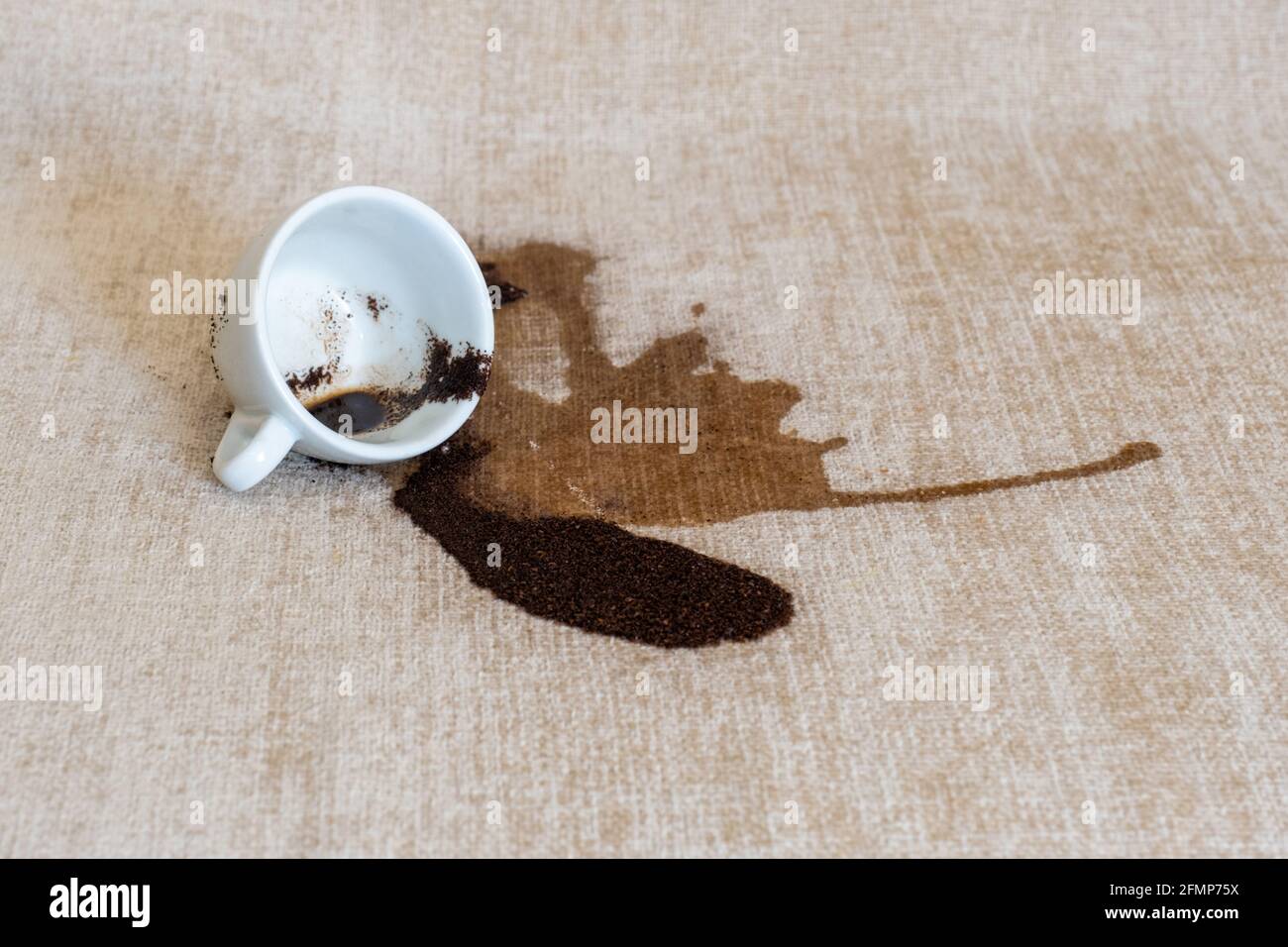 Hubert Hudson Laquelle Misère spilt coffee on couch Immunité
