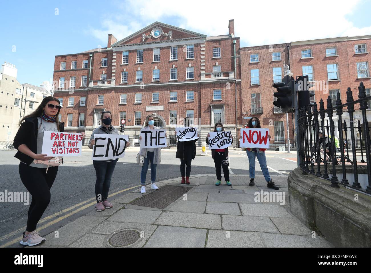National maternity hospital dublin hires stock photography and images