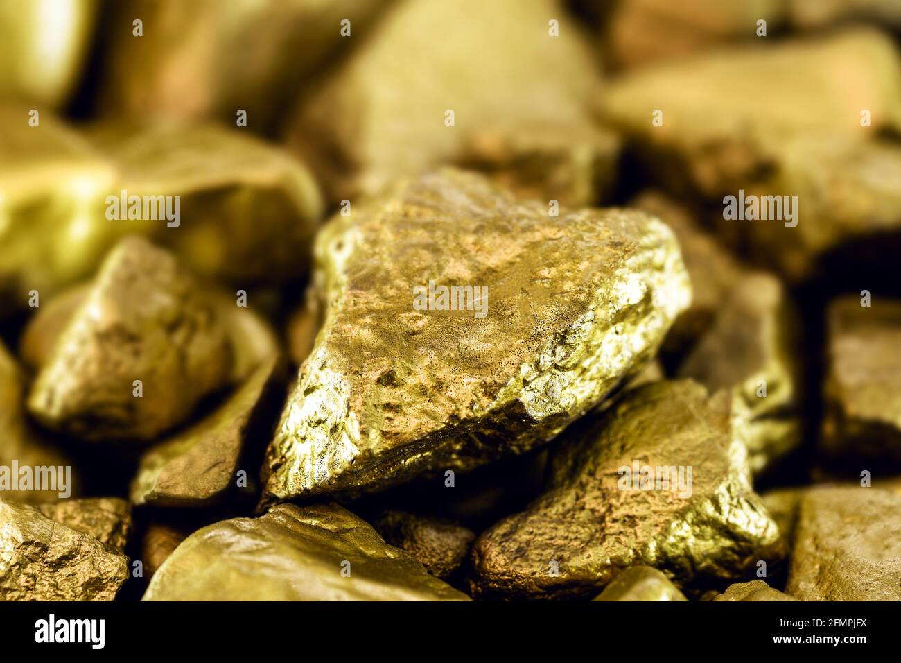Raw gold nuggets hi-res stock photography and images - Alamy