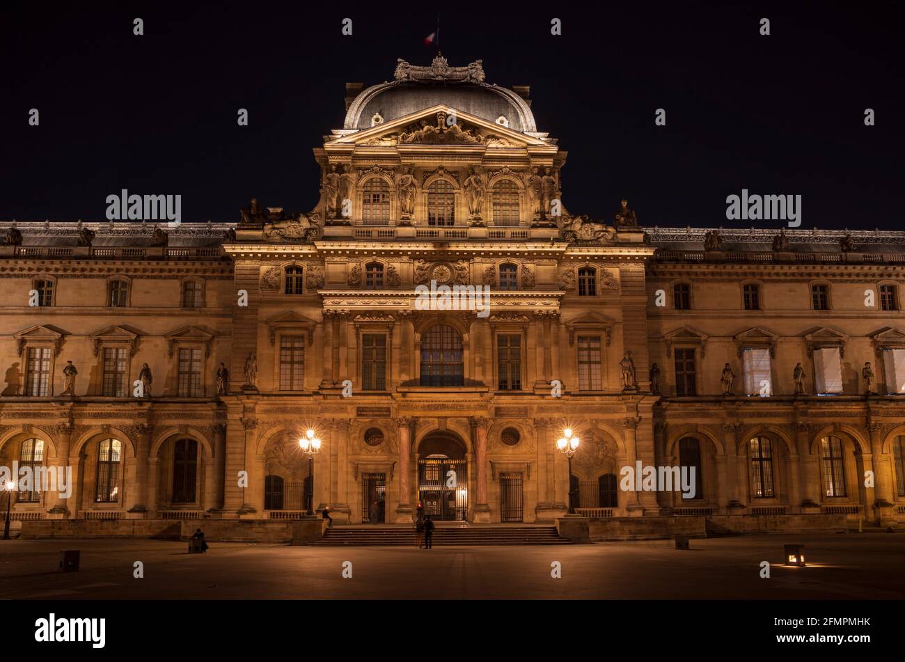 Pavillon Sully, Musée du Louvre, Paris, France Stock Photo Alamy