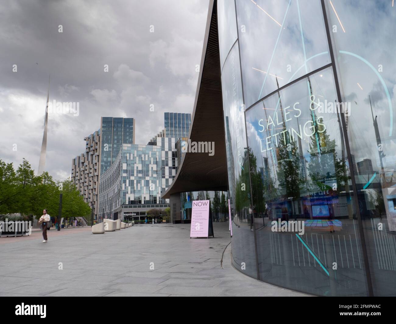Greenwich Peninsula Sales and Letting shop next to Now Gallery on right