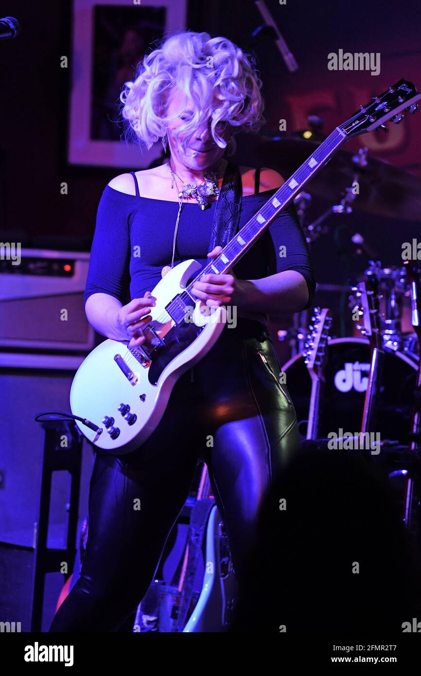 boca-raton-fl-20200213-samantha-fish-performs-at-the-funky-biscuit
