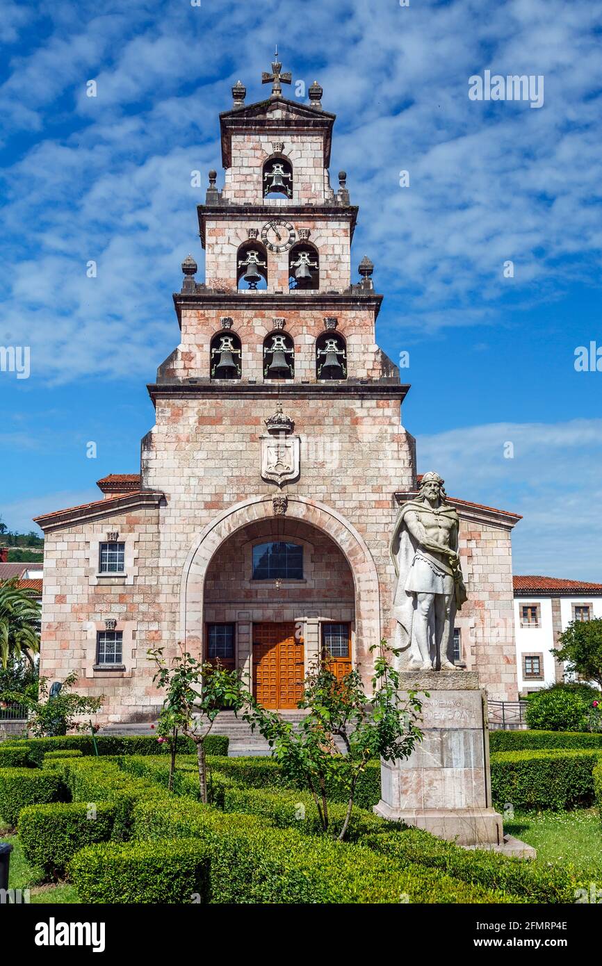 Church of the Assumption of Cangas de Onis, Asturias Spain and Statue of Don Pelayo, first king of Spain. Stock Photo