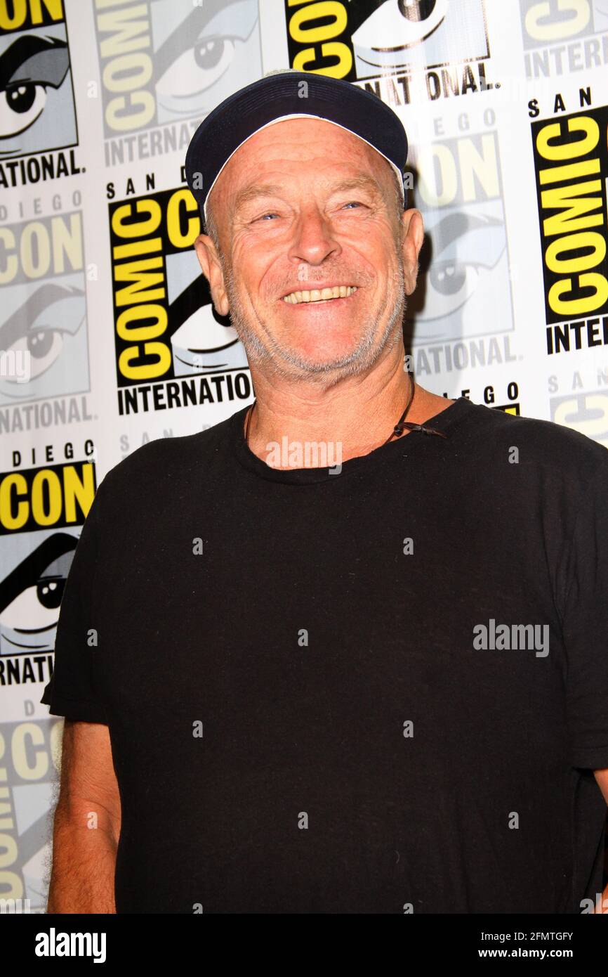 Corbin bernsen actor hi-res stock photography and images - Alamy