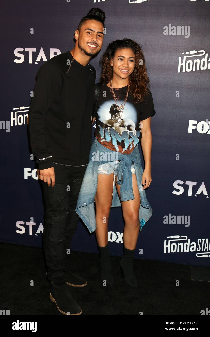 Paige Hurd Boyfriend(00)