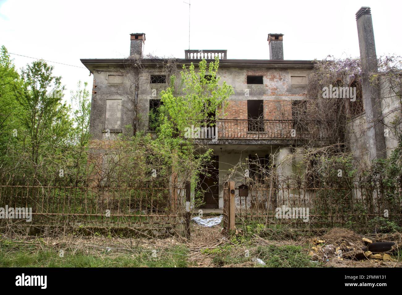 Derelict country house mansion in hi-res stock photography and