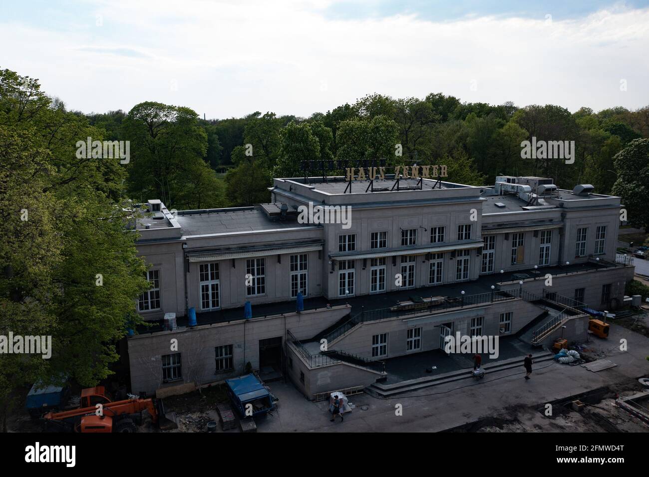 Zenner Building 8000 years of history hi-res stock photography and images - Alamy