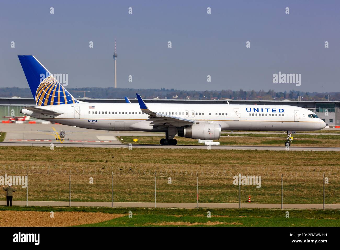 Stuttgart, Germany – 30. March 2014: United Airlines Boeing 757 at Stuttgart airport (STR) in Germany. Stock Photo