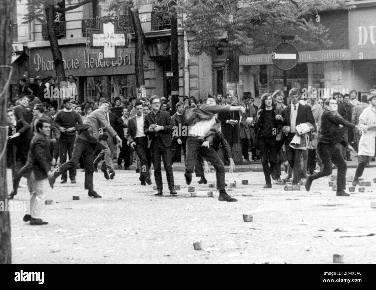 demonstrations, France, Paris 1968, student uprisings in the Quartier Latin, ADDITIONAL-RIGHTS-CLEARANCE-INFO-NOT-AVAILABLE Stock Photo