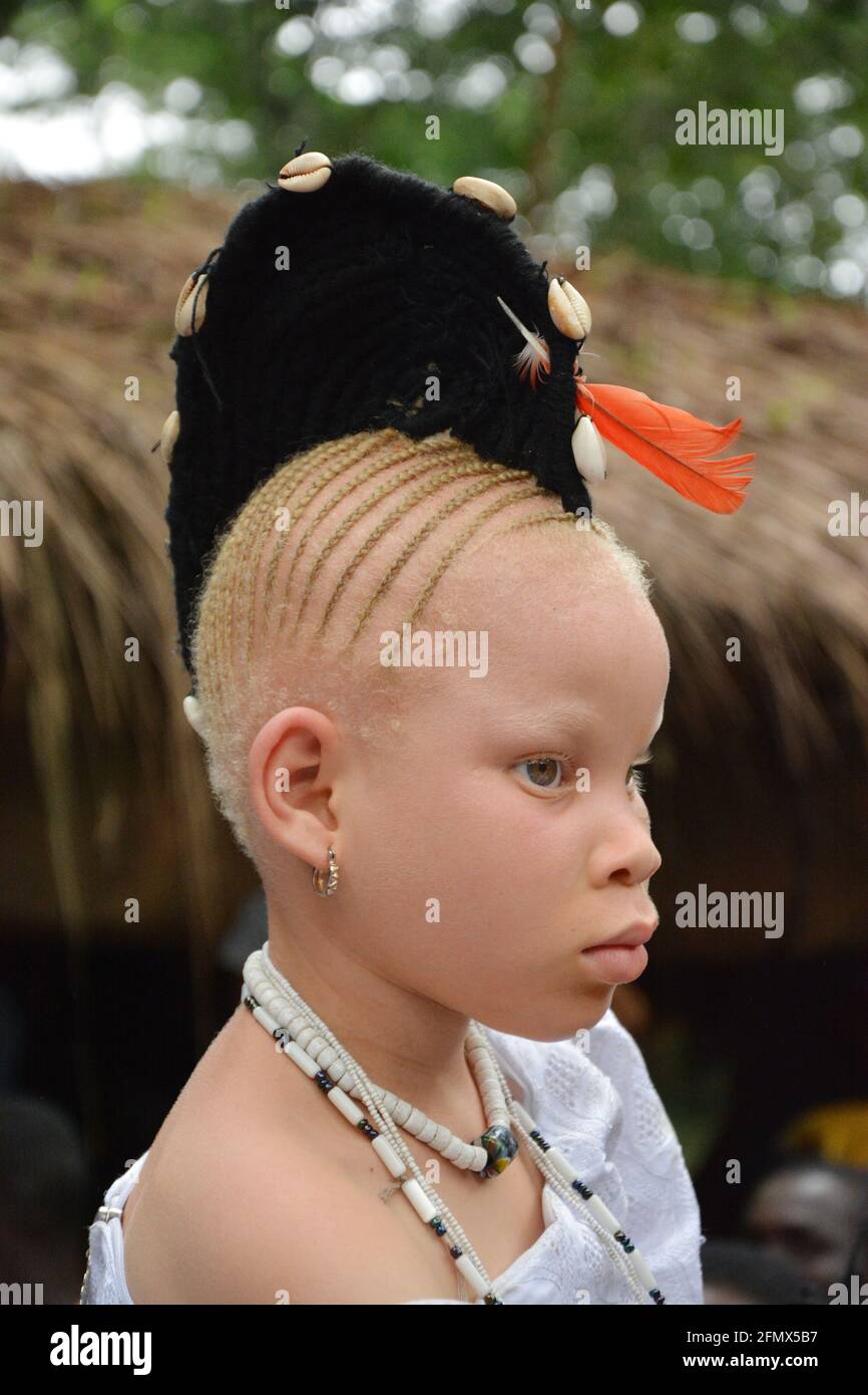 Osun Osogbo Ornamentation: Agogo, iconic hairstyle of Osun. Stock Photo