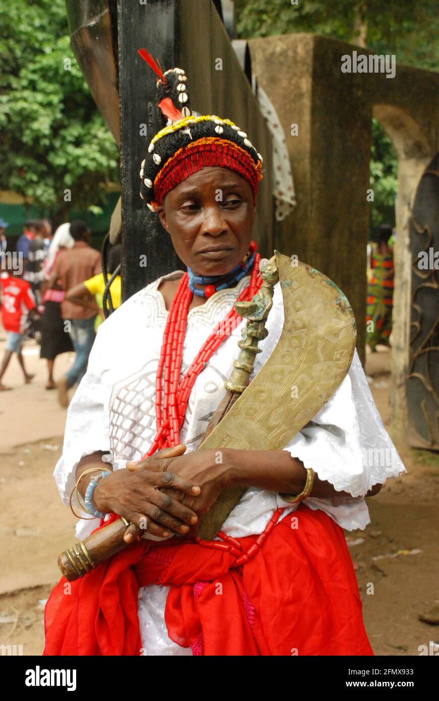 Osun Osogbo Fashion: A priestess in colourful attire renowned for  dramatic performance on Osun Day. Stock Photo