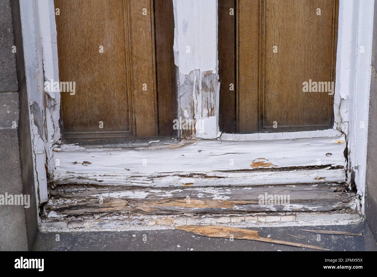 Wooden frame of an old window with peeling paint and rotten wood Stock ...