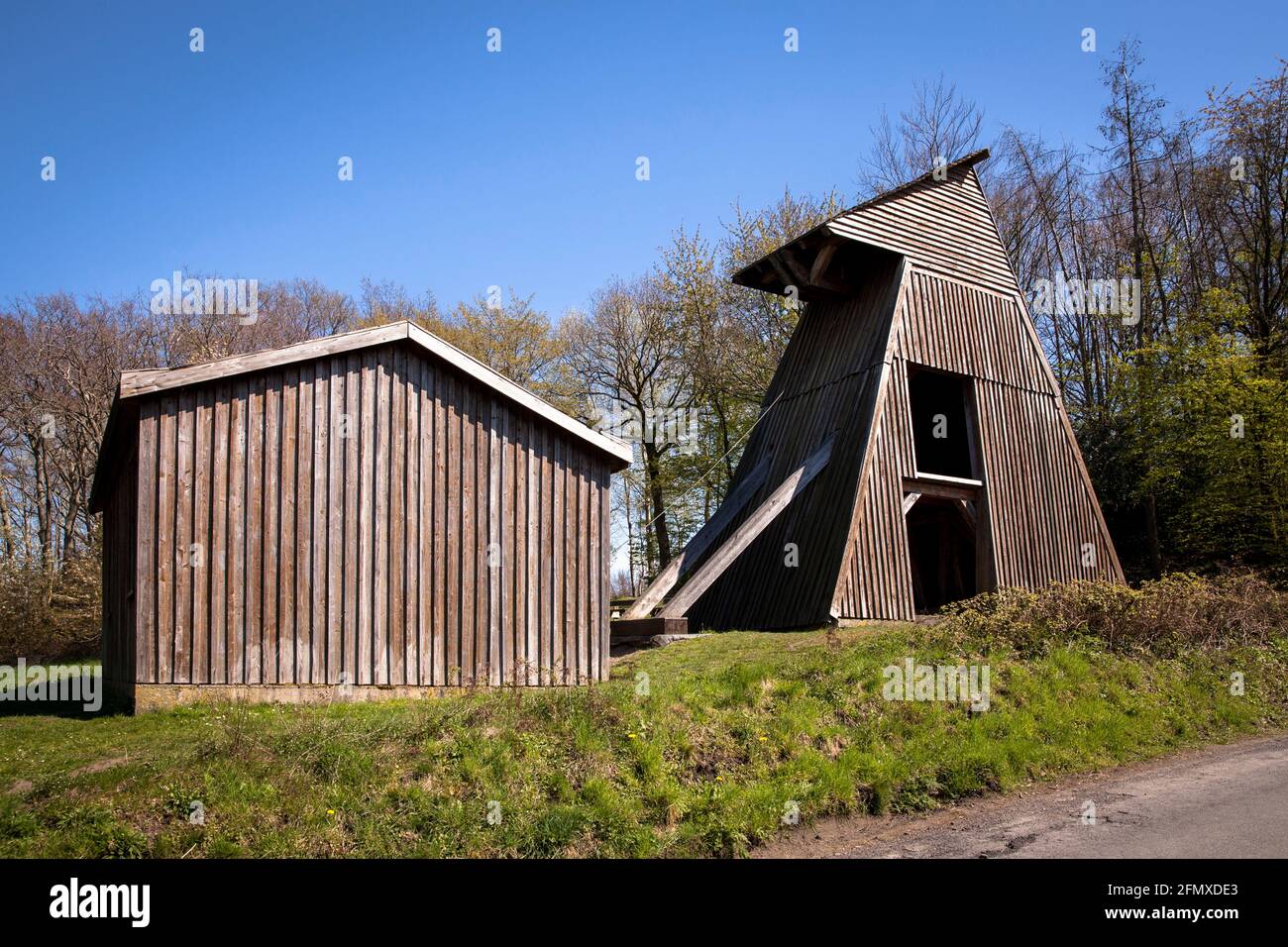 replica of the shaft tower of the former pit Margarethe in the Muttental valley near Witten-Bommern, North Rhine-Westphalia, Germany.  Nachbau des Sch Stock Photo